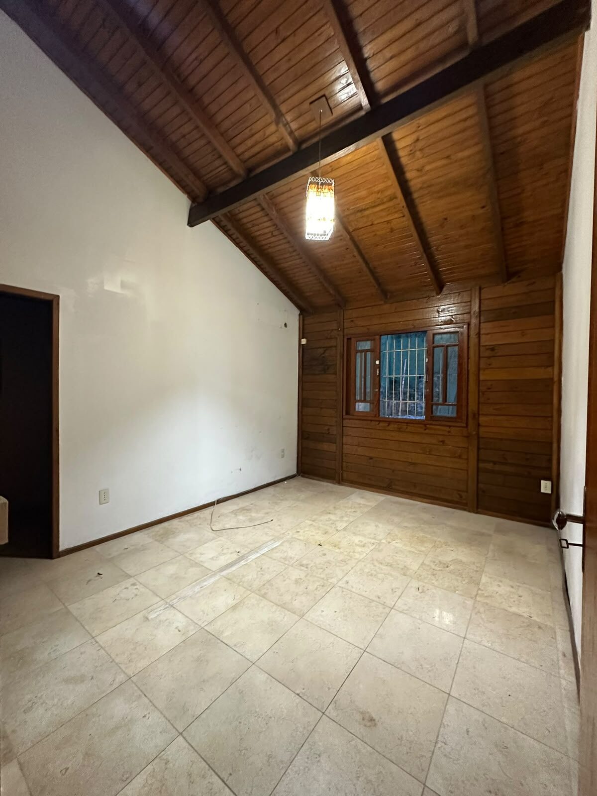 Cedar Slopes Bedroom — before staging